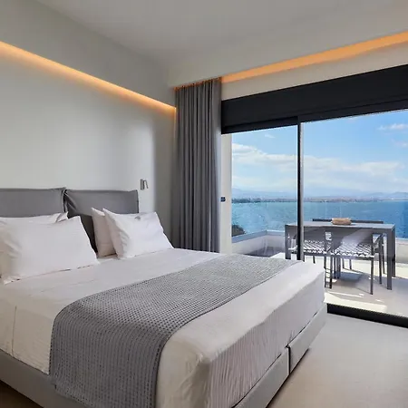 Apartmán Pachnes Luxury - Heated Pool, Sea View