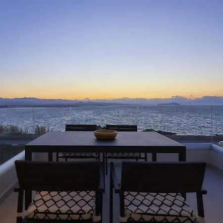 Apartmán Pachnes Luxury - Heated Pool, Sea View