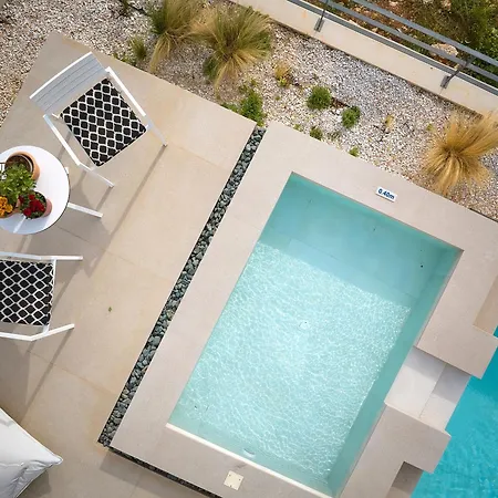 Pachnes Luxury - Heated Pool, Sea View Apartmán *